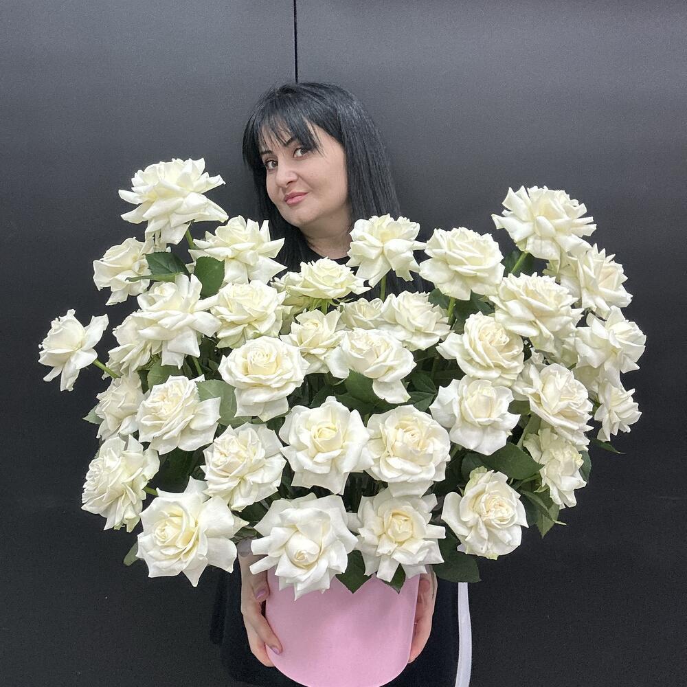 Французские розы 51 шт в коробке ракурс 2