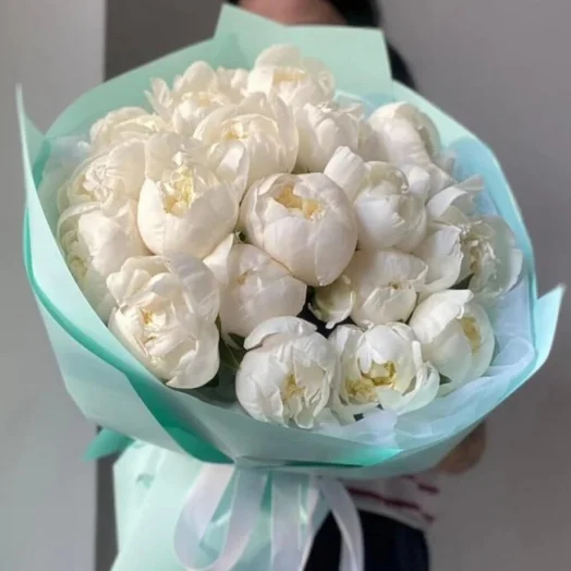 Купить Изысканный букет из 21 белого пиона