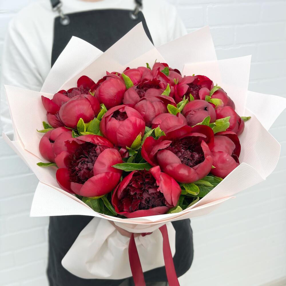 Красные пионы 19 шт ракурс 2