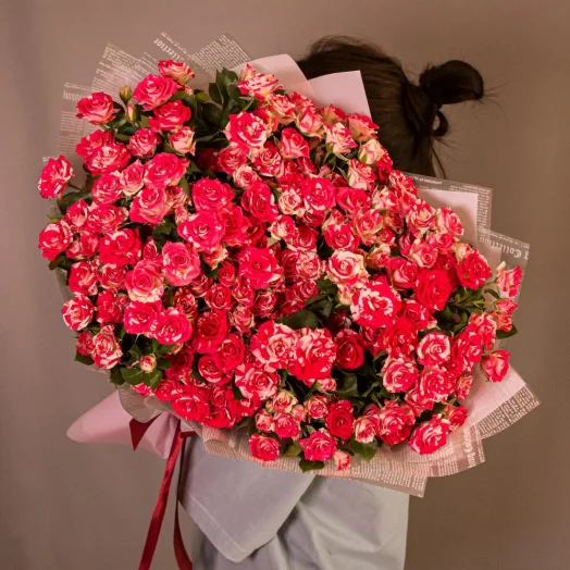 Купить Букет из 39 кустовых роз Фаерфокс