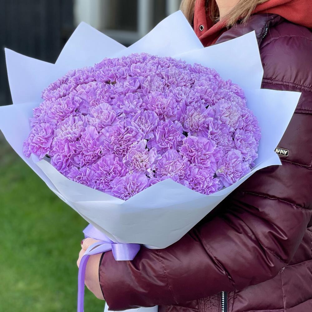 Лавандовые гвоздики 37 шт